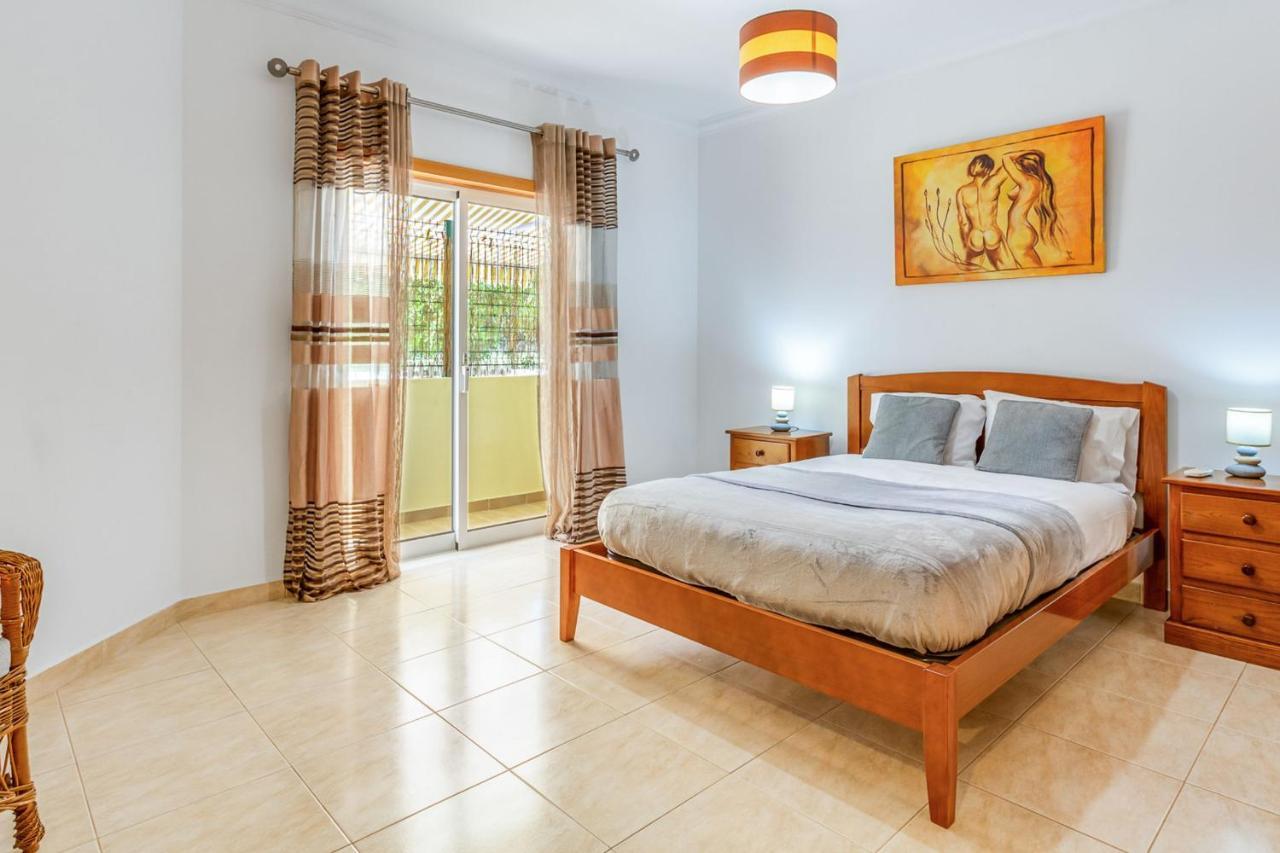 Spacious 2 Bdr Apartment W/ Patio By Lovelystay Armação de Pêra 外观 照片