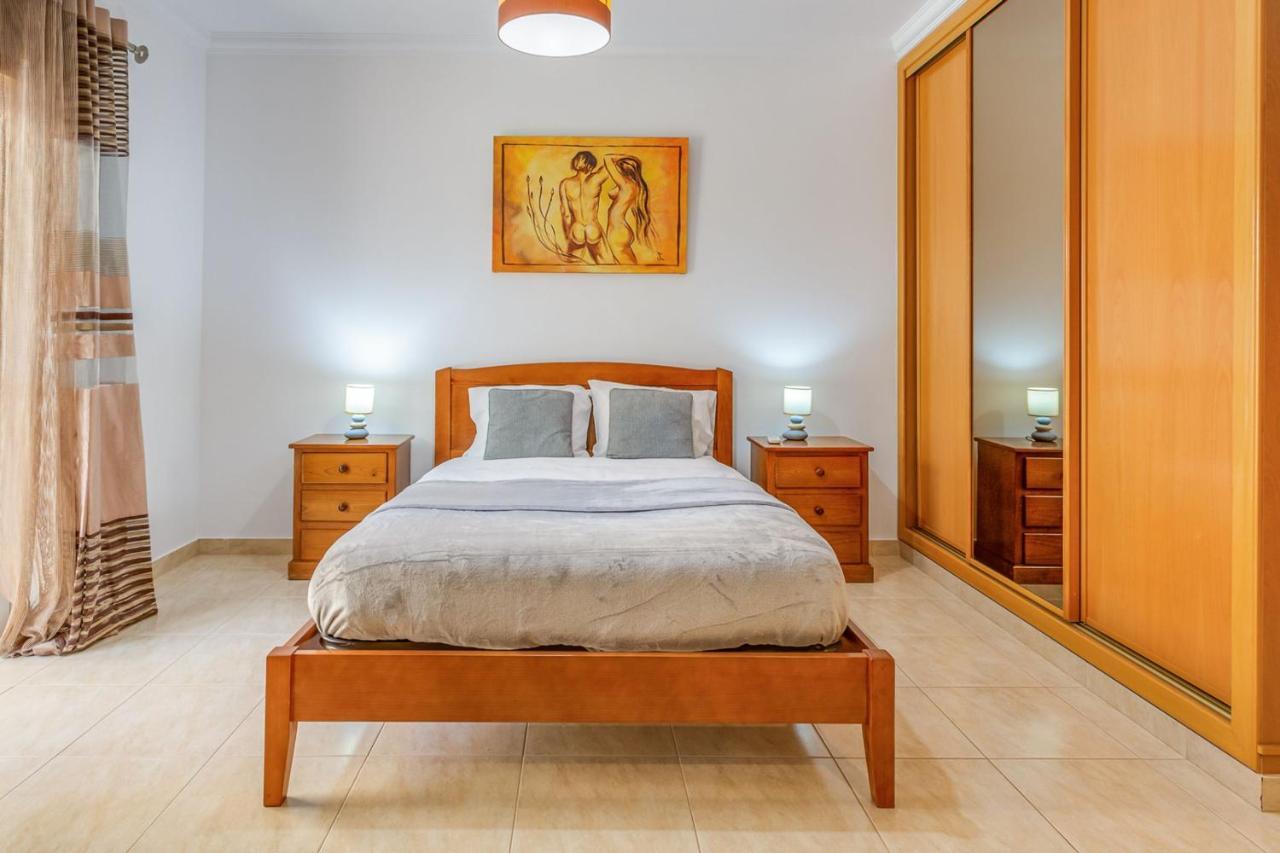 Spacious 2 Bdr Apartment W/ Patio By Lovelystay Armação de Pêra 外观 照片
